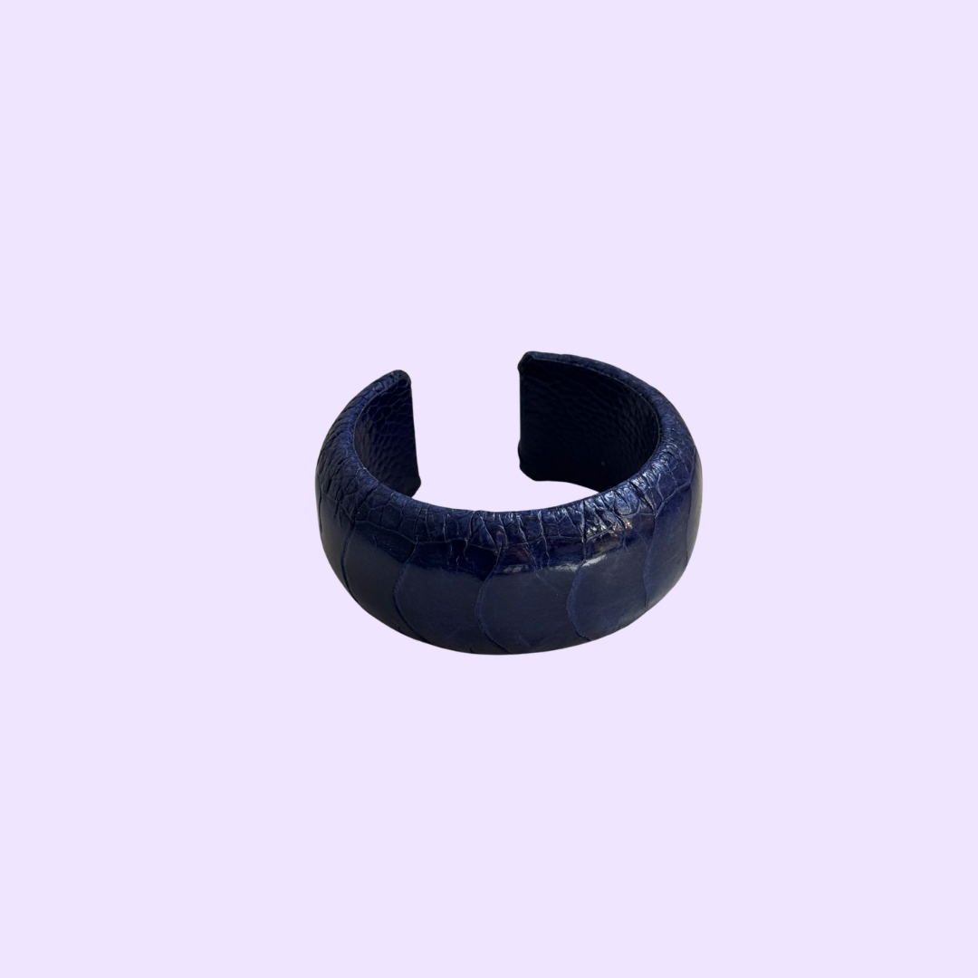Ostra Arm Cuff