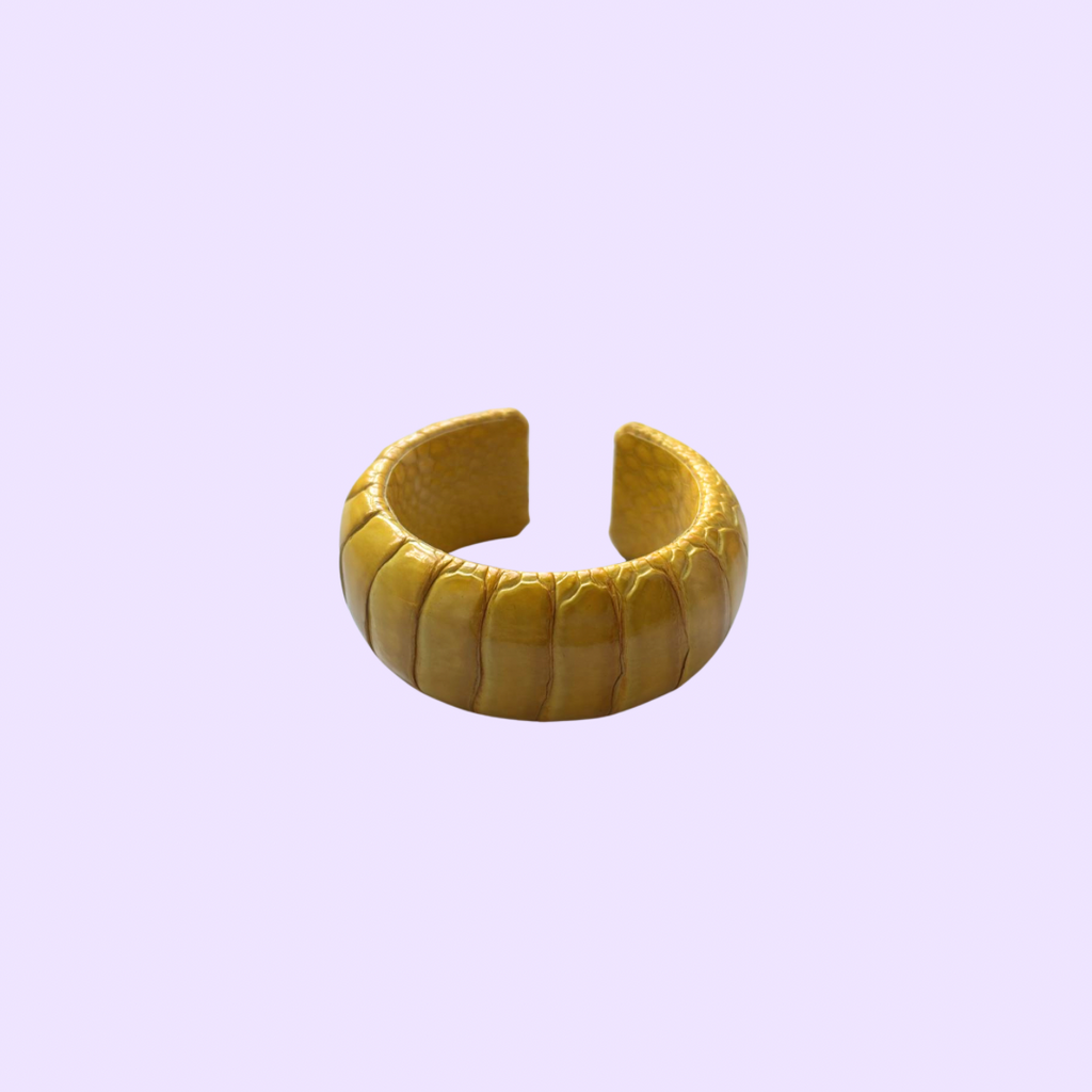 Ostra Arm Cuff